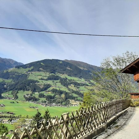 Mountain Chalet Appartement Mayrhofen Buitenkant foto